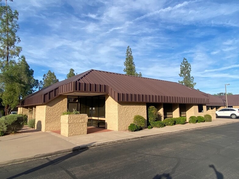 2855 E Brown Rd, Mesa, AZ for lease - Building Photo - Image 1 of 11