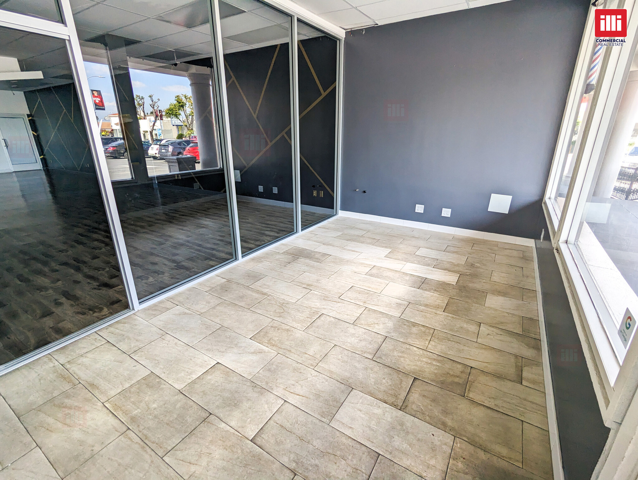 17300 Ventura Blvd, Encino, CA for lease Interior Photo- Image 1 of 4