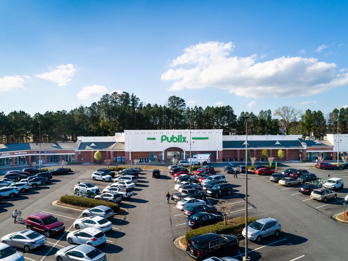 1615 Barrett Pky, Kennesaw, GA 30152