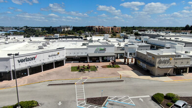 3280 Tamiami Trl, Port Charlotte, FL 33952 - Promenades Mall | LoopNet