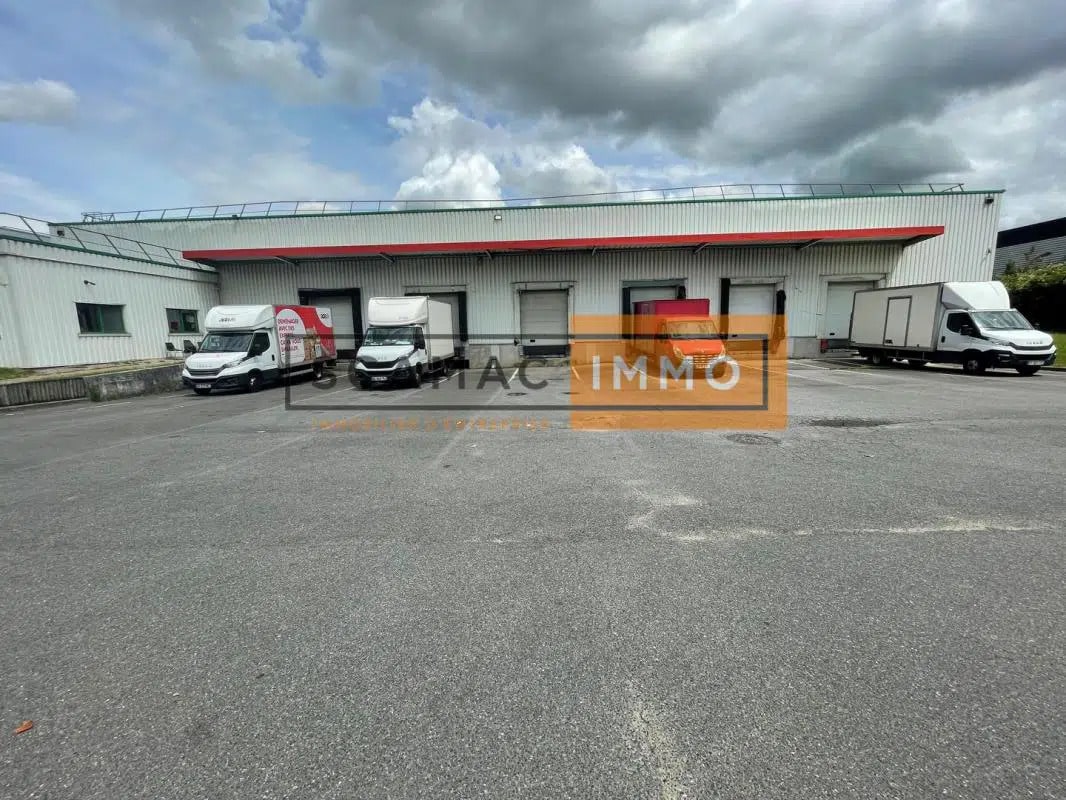 Office in Mitry-Mory for lease Building Photo- Image 1 of 8