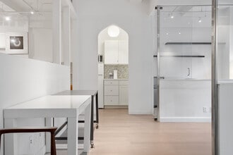 14 E 4th St, New York, NY for lease Interior Photo- Image 2 of 24