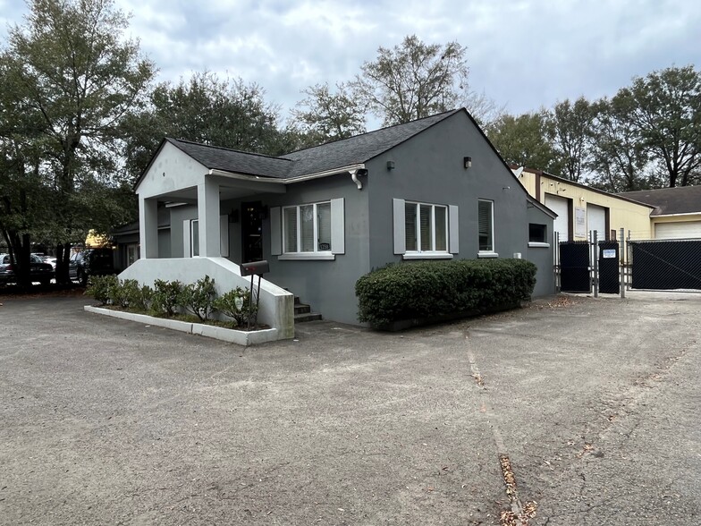 1258 Remount Rd, North Charleston, SC for lease - Building Photo - Image 1 of 32