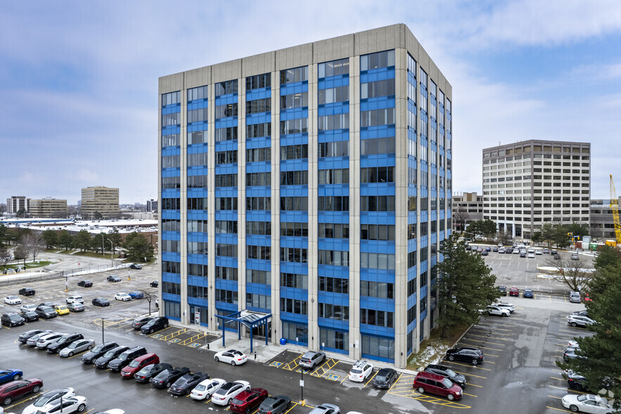 250 Consumers Rd, Toronto, ON for lease - Primary Photo - Image 1 of 5