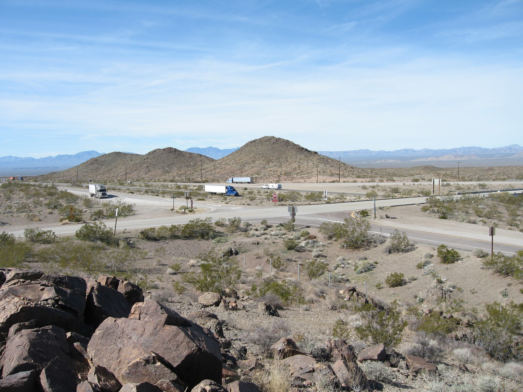I-40 and Historic Route 66, Essex, CA for sale Primary Photo- Image 1 of 9
