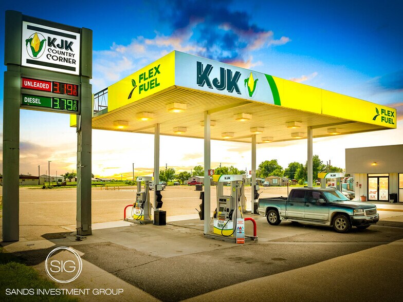 700 W Highway 50, Deerfield, KS for sale - Building Photo - Image 1 of 1