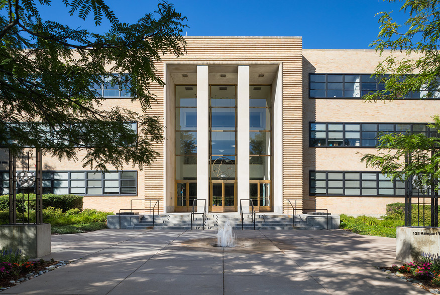 125 Rampart Way, Denver, CO for lease - Building Photo - Image 1 of 17