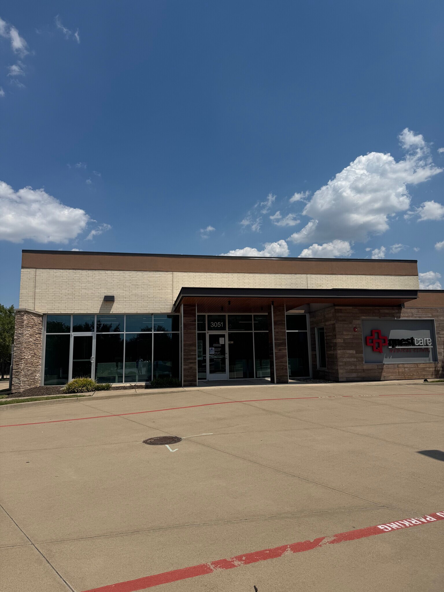 3131 S Center St, Arlington, TX for lease Interior Photo- Image 1 of 9