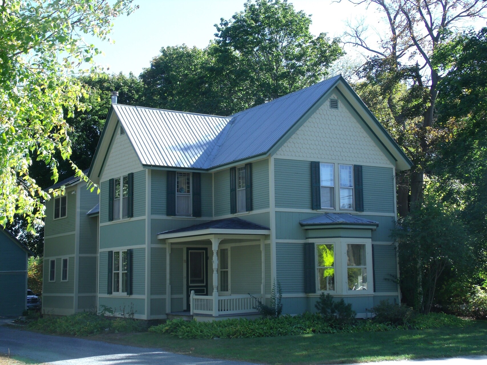 181 Falls Rd, Shelburne, VT for sale Primary Photo- Image 1 of 1