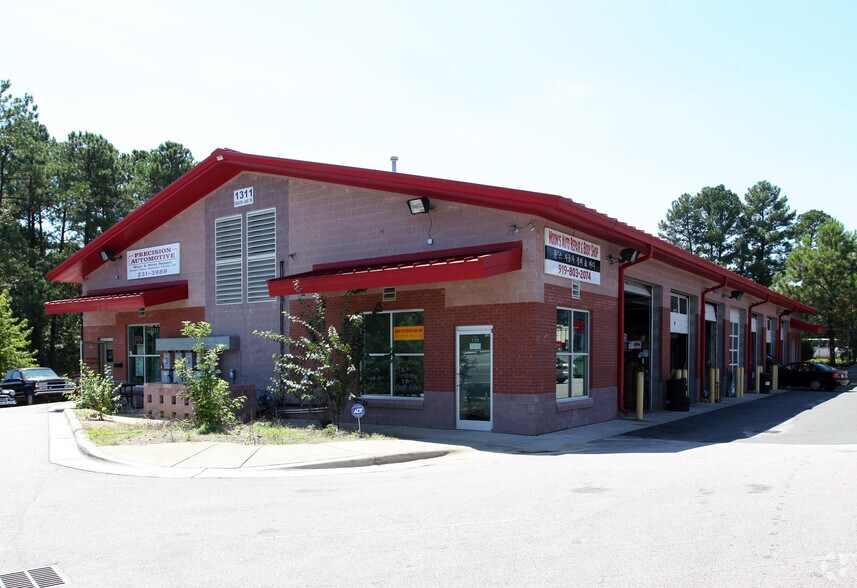 1311 Beacon Lake Dr, Raleigh, NC 27610