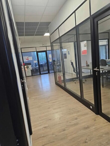 Flex in Rennes for lease - Building Photo - Image 2 of 21