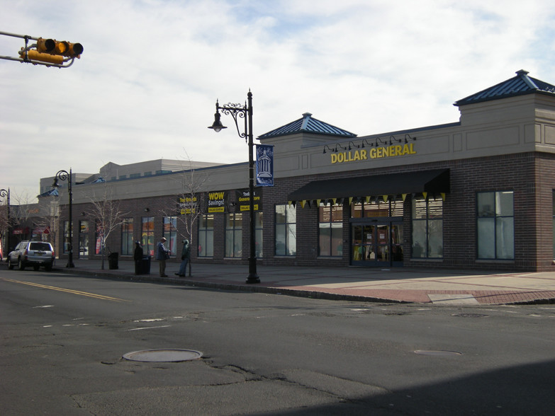 211 W Front St, Plainfield, NJ for lease - Building Photo - Image 1 of 1