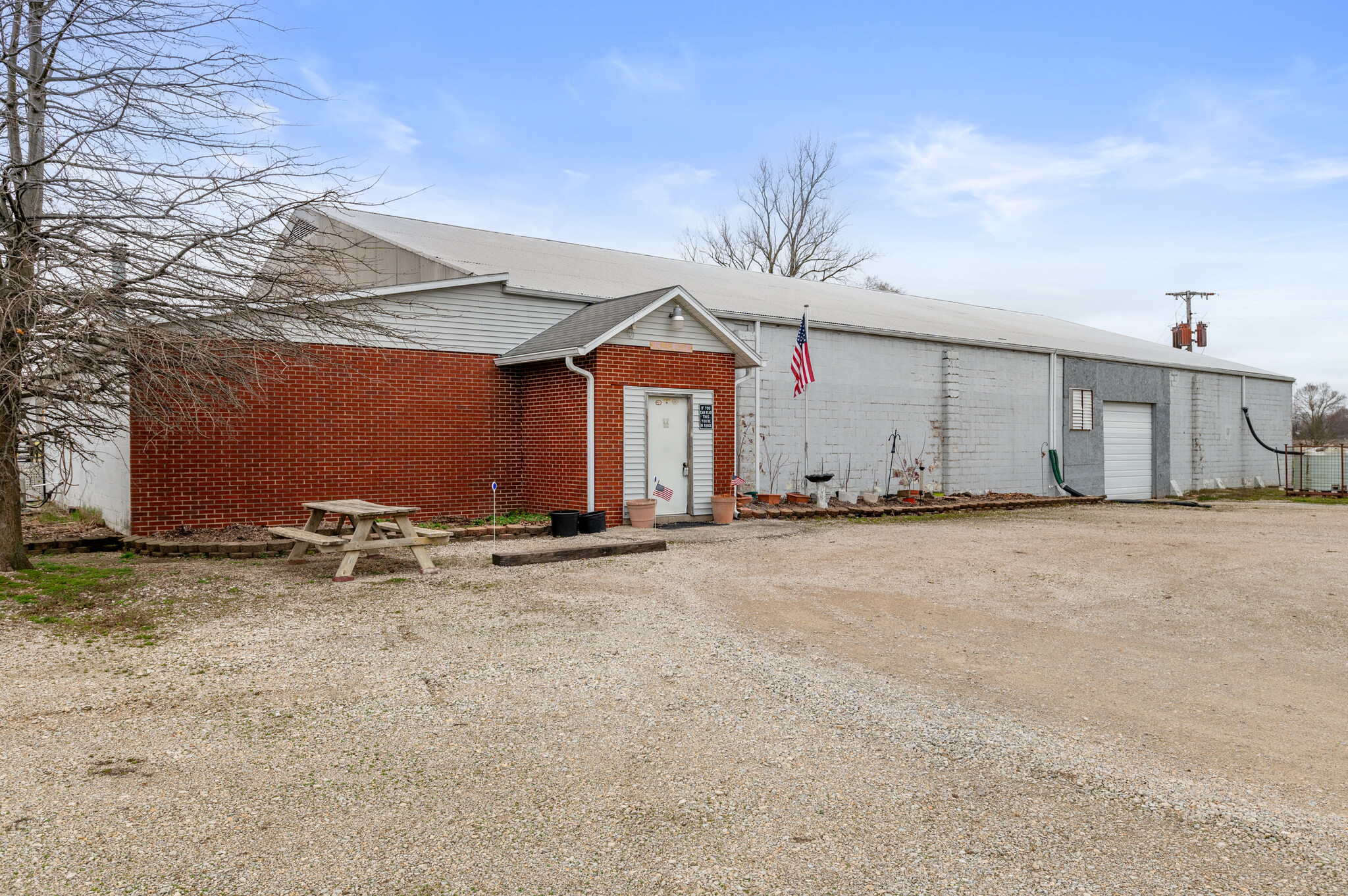 1600 W Water St, Hartford City, IN for sale Primary Photo- Image 1 of 1