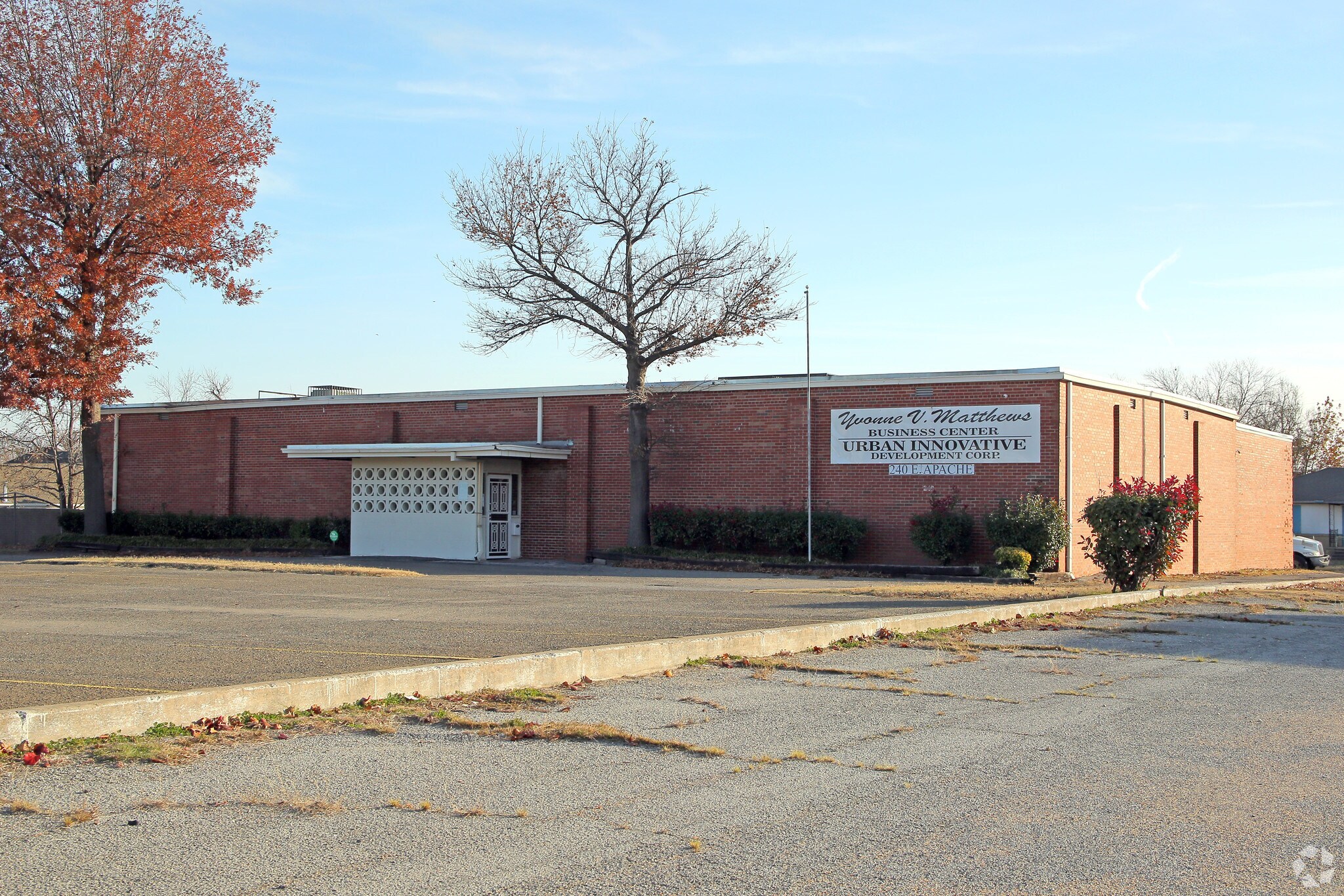 240 E Apache St, Tulsa, OK for sale Primary Photo- Image 1 of 1
