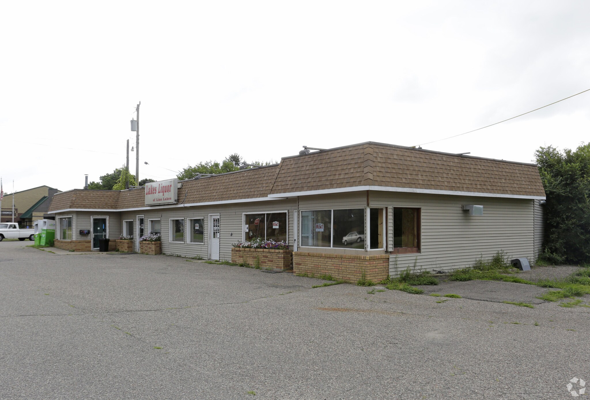 7860 Lake Dr, Circle Pines, MN for sale Primary Photo- Image 1 of 1