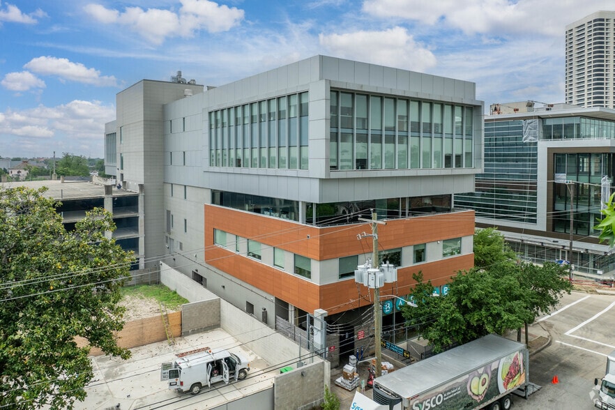 1801 Binz St, Houston, TX for lease - Building Photo - Image 2 of 5