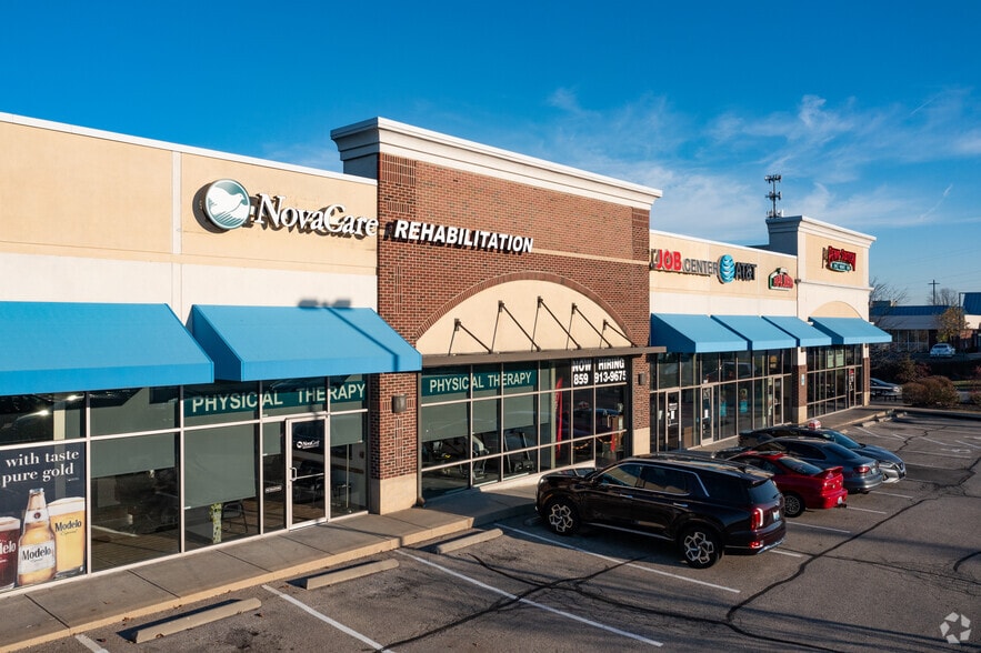 2038 North Bend Rd, Hebron, KY for lease - Building Photo - Image 3 of 5