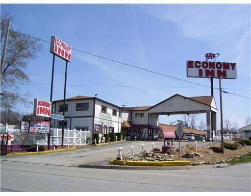 1138 N Center Ave, Somerset, PA for sale - Primary Photo - Image 1 of 1