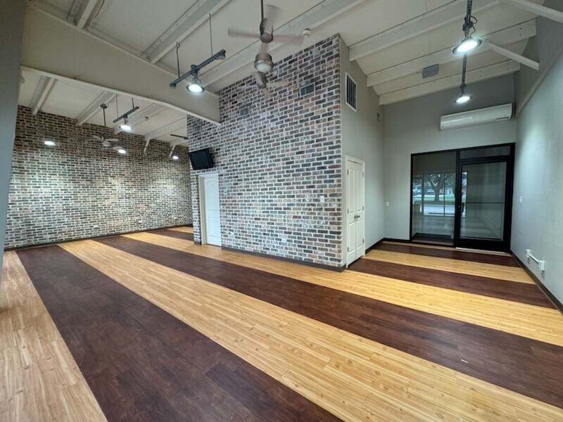 5955 Caswell Rd, Beaumont, TX for lease Lobby- Image 1 of 4