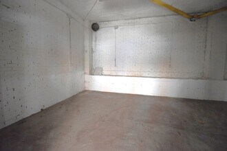 Calle Dámaso Alonso, Alcalá de Henares, Madrid for lease Interior Photo- Image 2 of 4