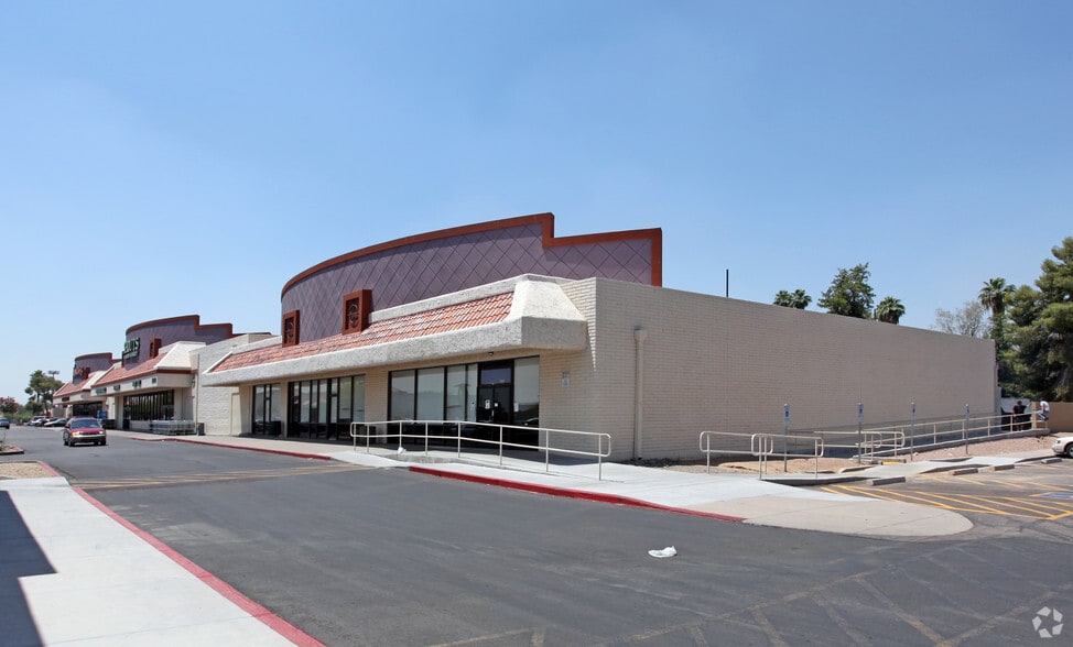 8040 N 19th Ave, Phoenix, AZ for lease - Building Photo - Image 3 of 20