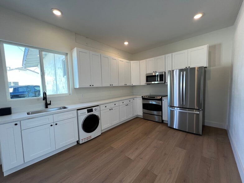 315 E Carol Ave, Phoenix, AZ for sale - Building Photo - Image 2 of 18