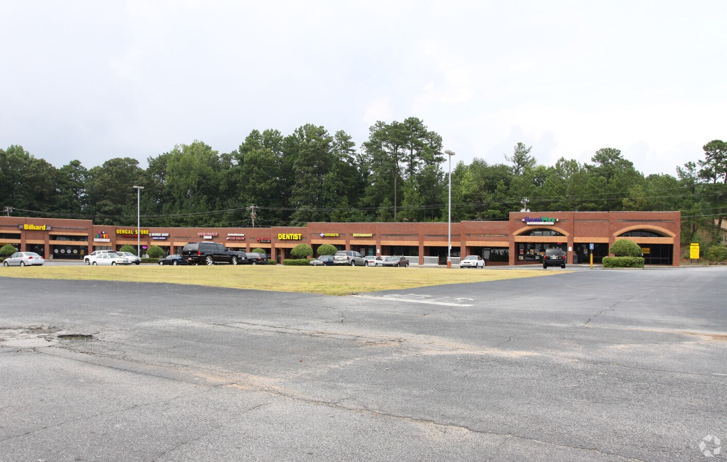 950 Indian Trail Rd NW, Lilburn, GA 30047