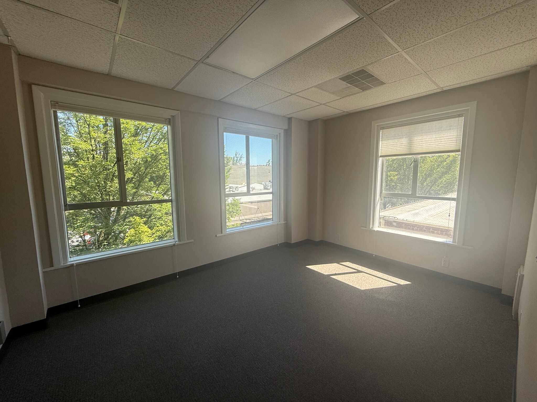 132 E Broadway, Eugene, OR for lease Interior Photo- Image 1 of 4