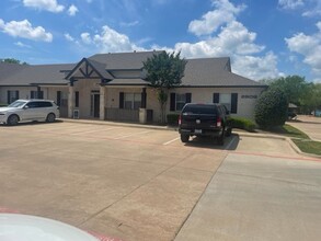 2609 Sagebrush Dr, Flower Mound, TX for lease Building Photo- Image 1 of 1