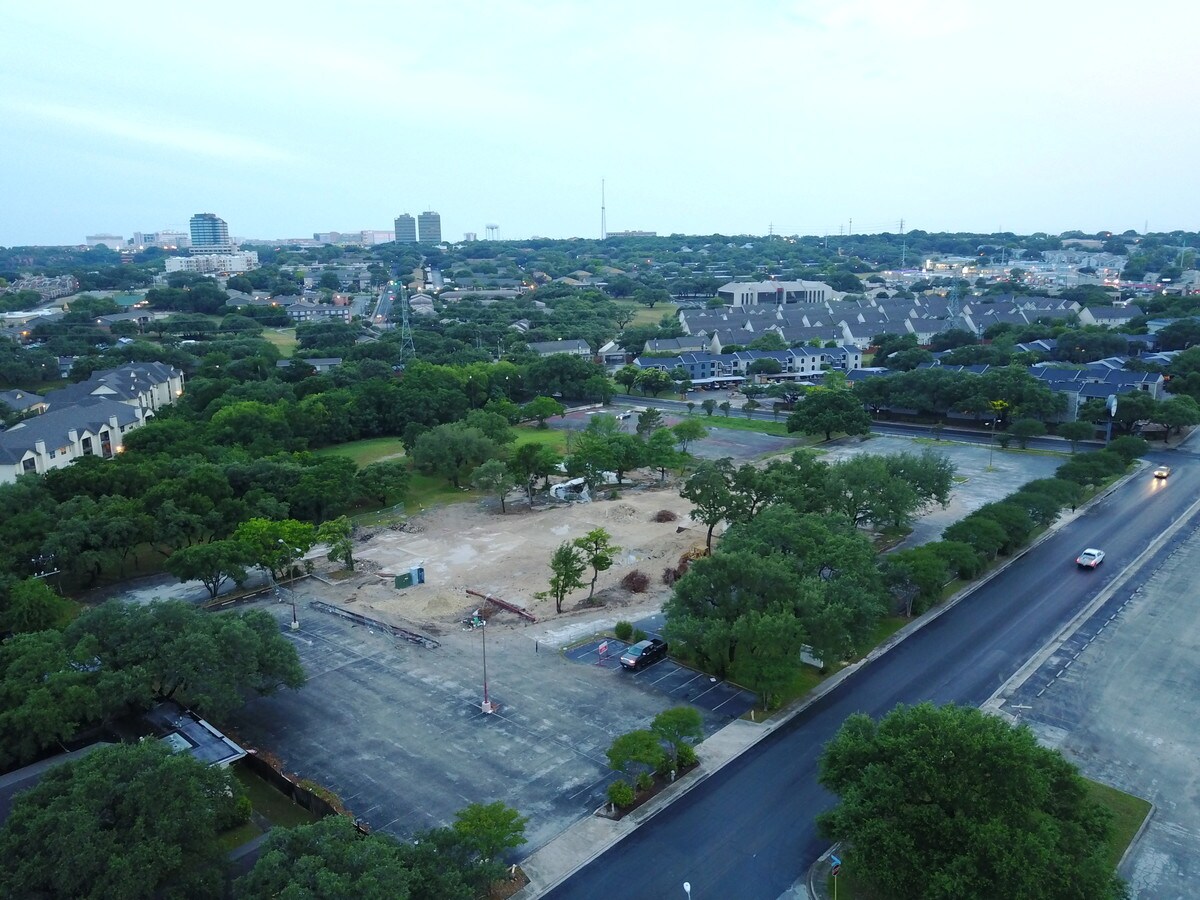 3830 Parkdale St, San Antonio, TX 78229