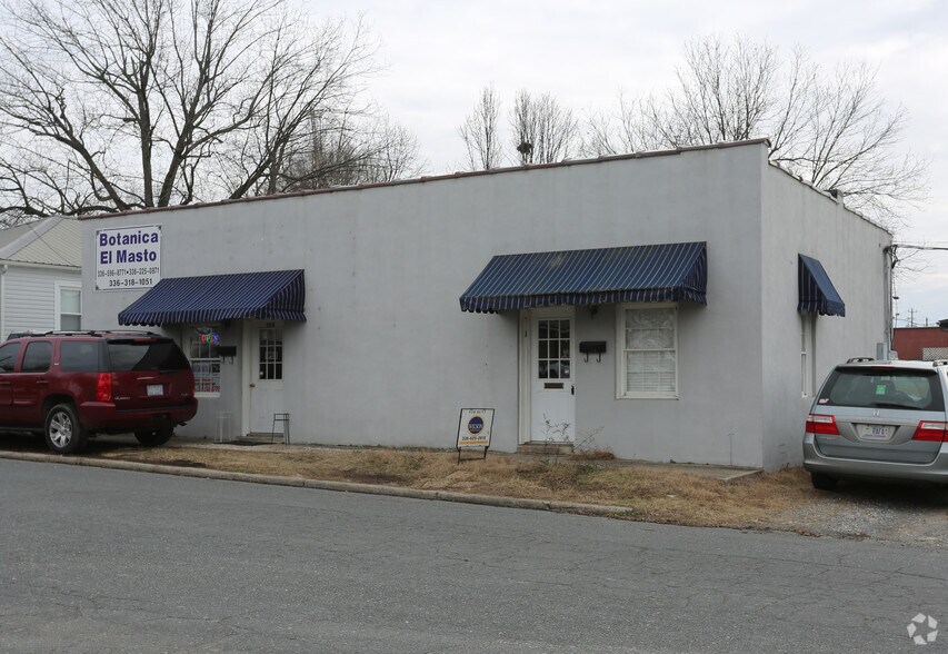 112 E Kivett St, Asheboro, NC 27203