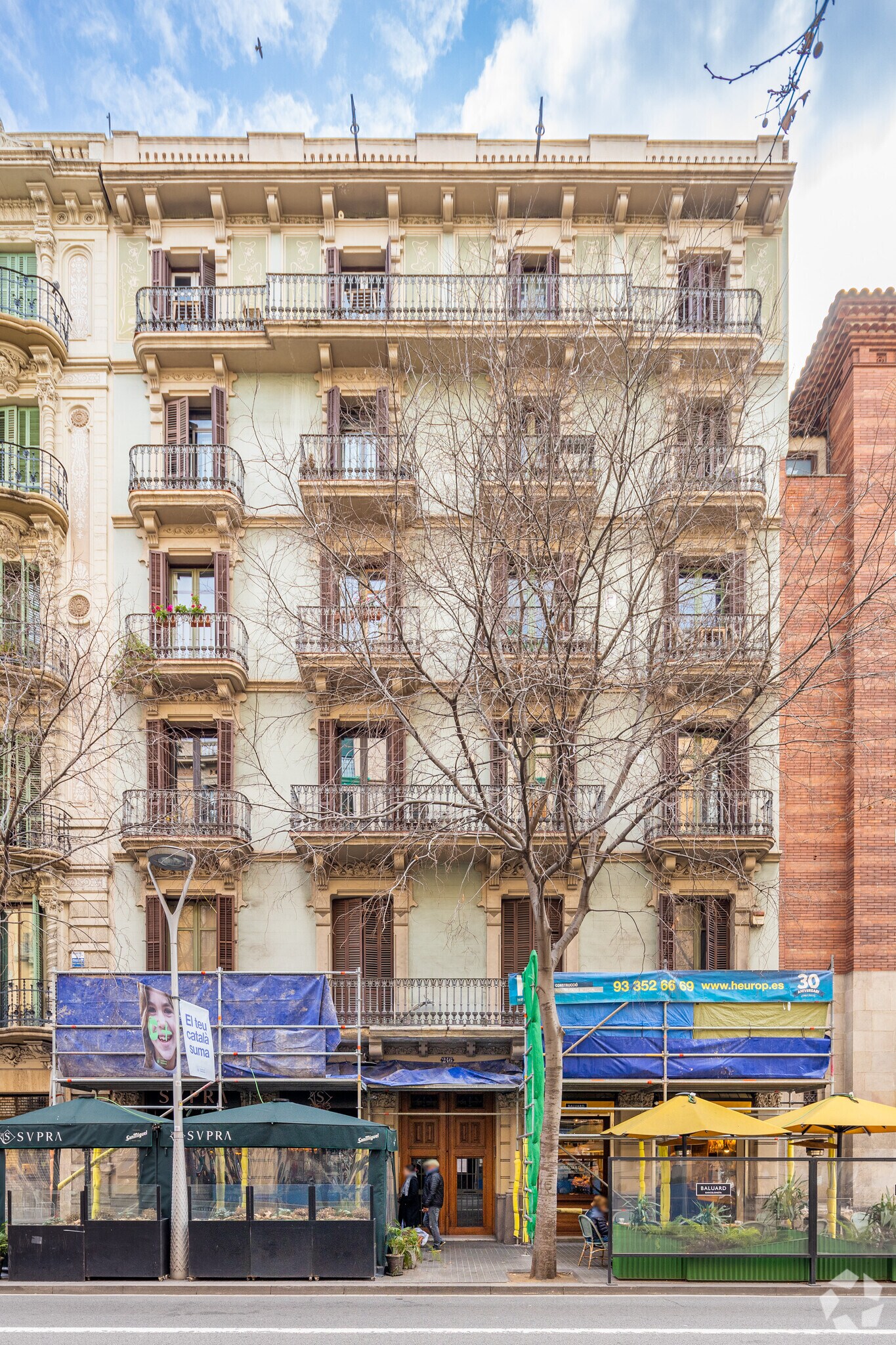 Multifamily in Barcelona, Barcelona for sale Building Photo- Image 1 of 18