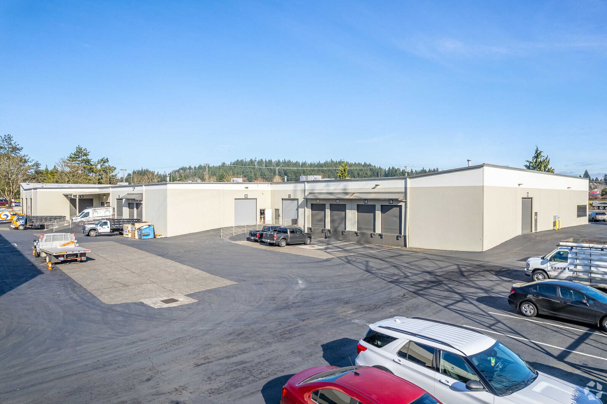 10965 SW Commerce Cir, Wilsonville, OR for lease Building Photo- Image 1 of 5