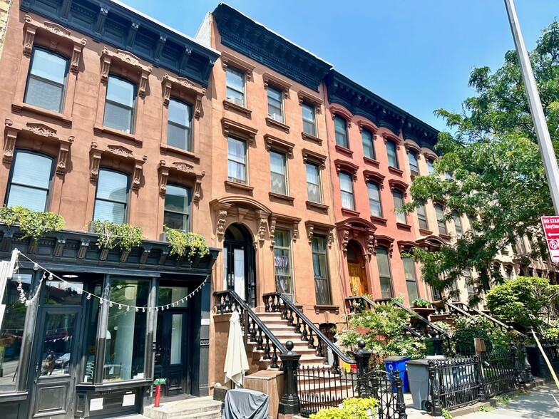 77 Saint Marks Ave, Brooklyn, NY for sale - Primary Photo - Image 1 of 1