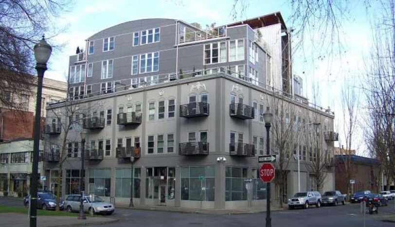 412-418 NW 8th Ave, Portland, OR for lease - Building Photo - Image 1 of 11