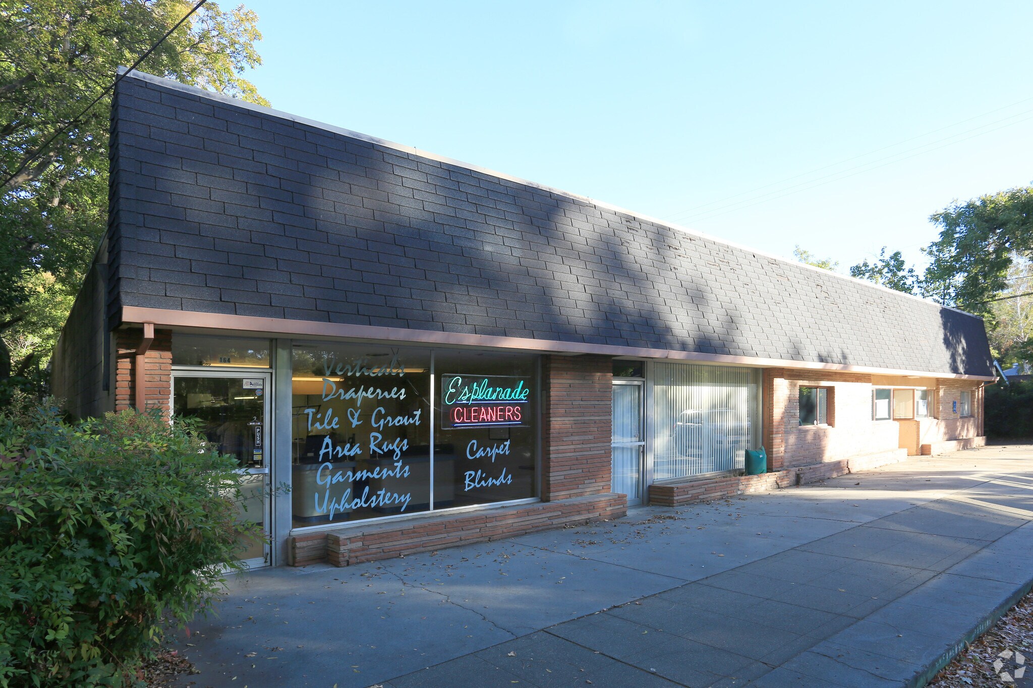 164-170 E 2nd Ave, Chico, CA for sale Primary Photo- Image 1 of 1