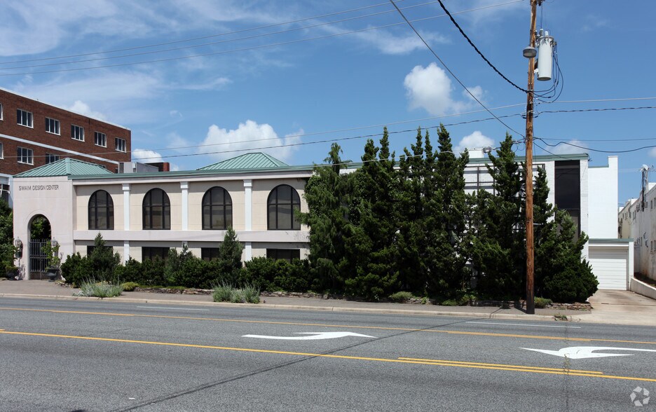 411 S Main St, High Point, NC for sale - Primary Photo - Image 1 of 1