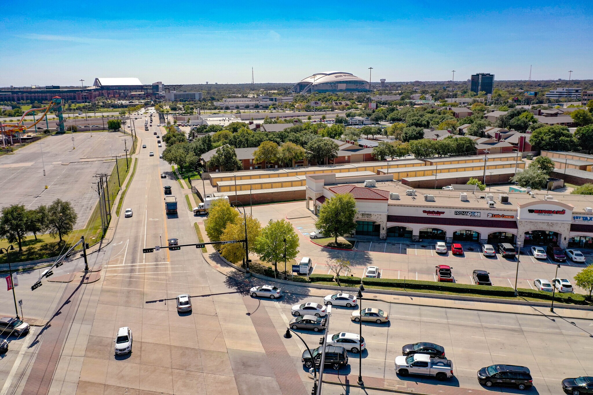 1630 E Lamar Blvd, Arlington, TX 76011 Lamar Plaza