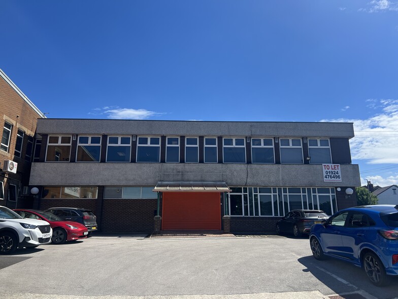 Silver Royd Hl, Leeds for lease - Building Photo - Image 3 of 4