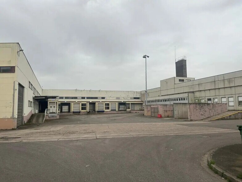 Industrial in Creutzwald for sale - Building Photo - Image 1 of 6