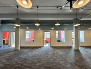 650 W Lake St, Chicago, IL for lease Interior Photo- Image 2 of 7