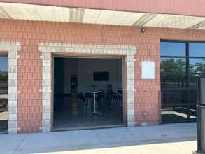 2650 S Decker Lake Blvd, Salt Lake City, UT for lease Building Photo- Image 1 of 12