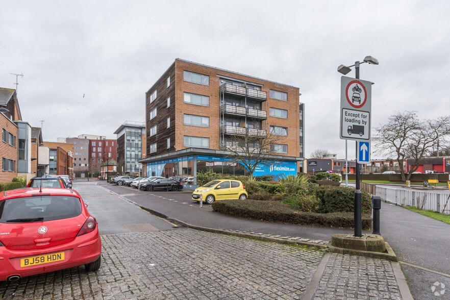 Ipswich Portfolio portfolio of 3 properties for sale on LoopNet.com - Primary Photo - Image 1 of 2