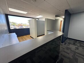 3615 Harding Ave, Honolulu, HI for lease Interior Photo- Image 1 of 12