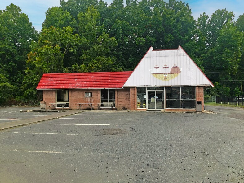 3686 Reynolda Rd, Winston-Salem, NC 27106 | LoopNet