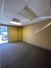 800 Bell Rd, Sarasota, FL for lease Building Photo- Image 1 of 14