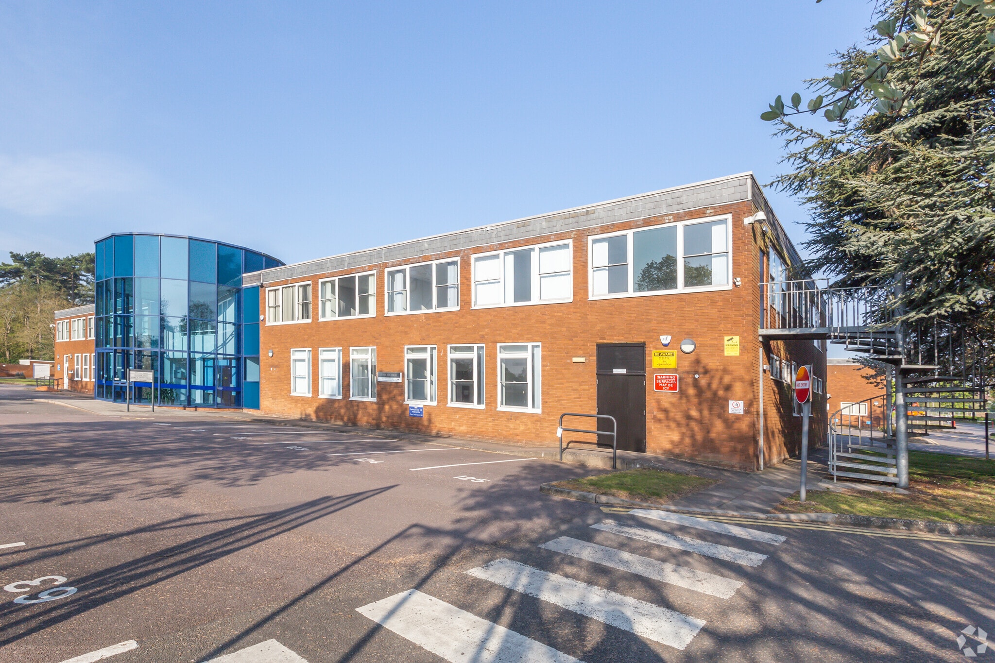 Brickhill Dr, Bedford for sale Primary Photo- Image 1 of 1