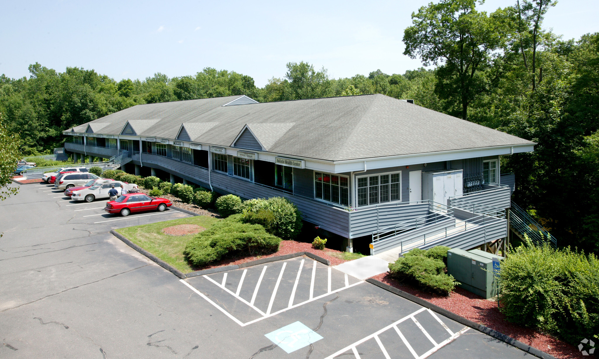 75 Berlin Rd, Cromwell, CT for lease Building Photo- Image 1 of 4