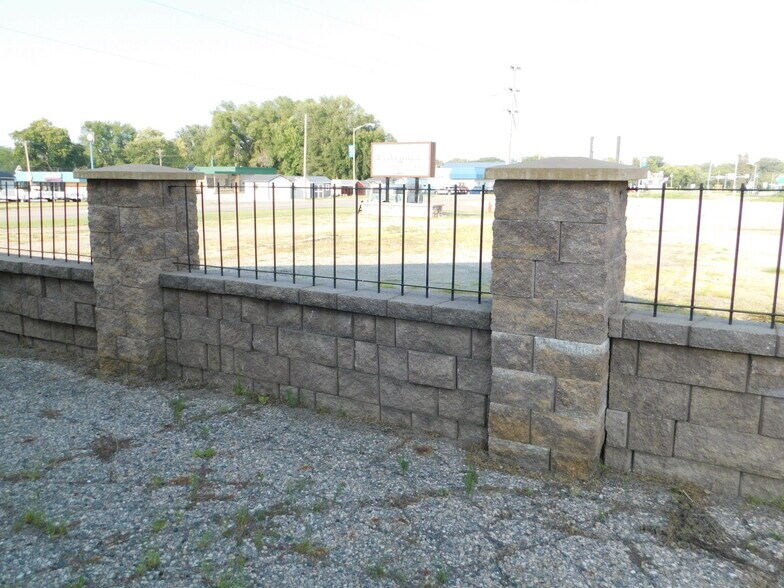 735 Highway 212 W, Granite Falls, MN 56241 Retail for Sale