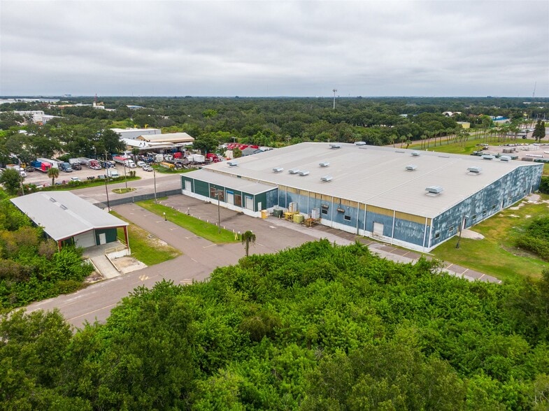 5115 Hartford St, Tampa, FL for lease - Building Photo - Image 2 of 6